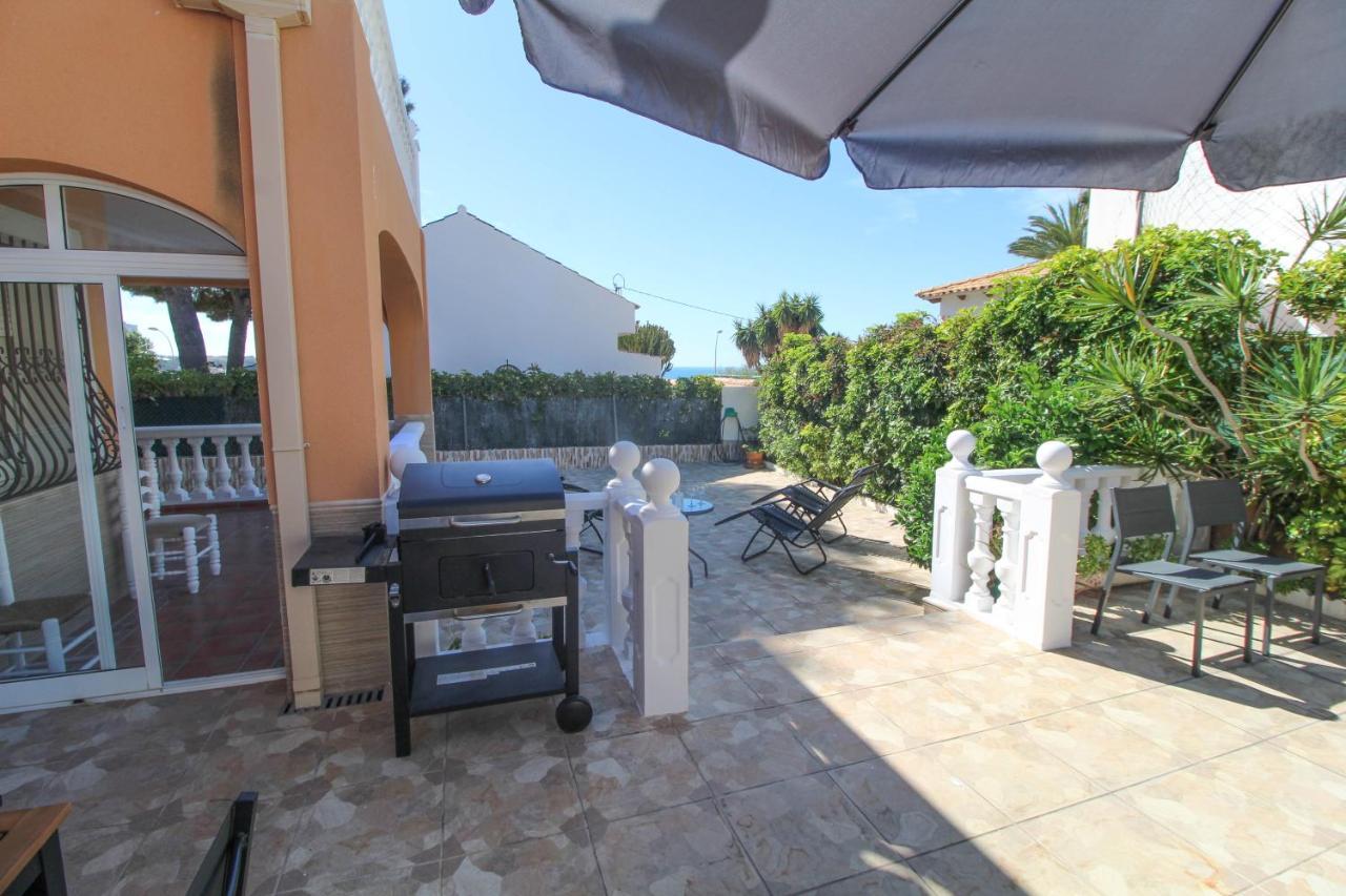 Great Villa, Sea Views, 20 Secs Walk To The Beach, Bbq, 9 People, 5 Mins Car From Alicante City Center, Sailing Club 3 Mins Walk エクステリア 写真