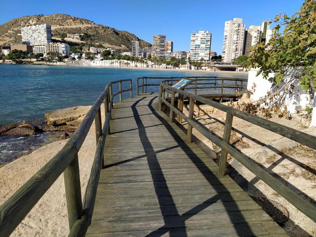 Great Villa, Sea Views, 20 Secs Walk To The Beach, Bbq, 9 People, 5 Mins Car From Alicante City Center, Sailing Club 3 Mins Walk エクステリア 写真